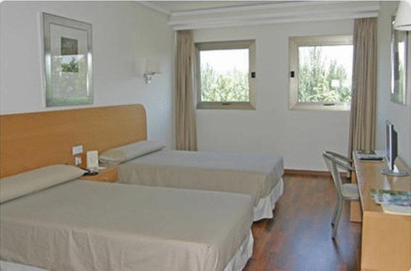 Hotel Universidad Альбасете Номер фото